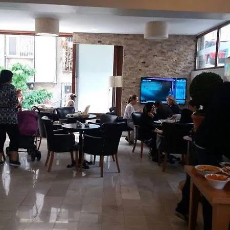 Apart Otel Cihangir Ceylan İstanbul